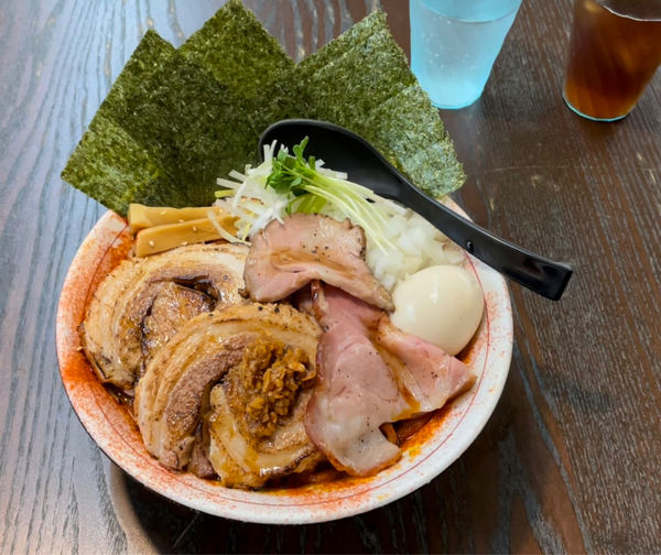 「辛あつそば」@麺屋みつば＋クローバーの写真