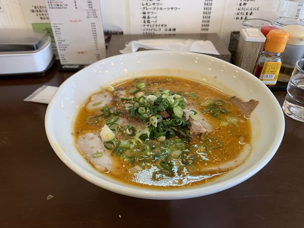 「牛骨味噌ラーメン(800円)+チャーシュー(200円)」@中華そば 一光 松戸店の写真