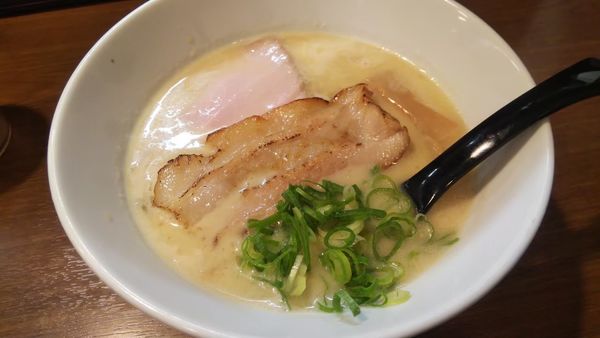 「鶏白湯　醤油」@らあめん こそっとの写真