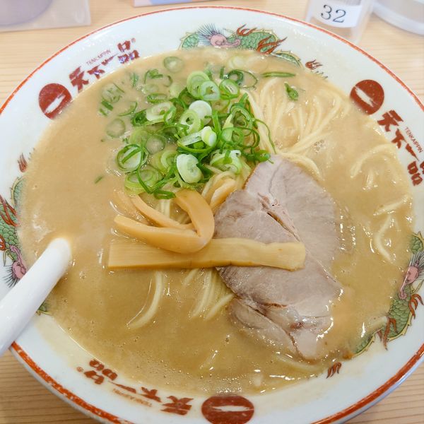 「こってり798円　麺大盛160円　スープ多め100円」@天下一品 岩槻店の写真