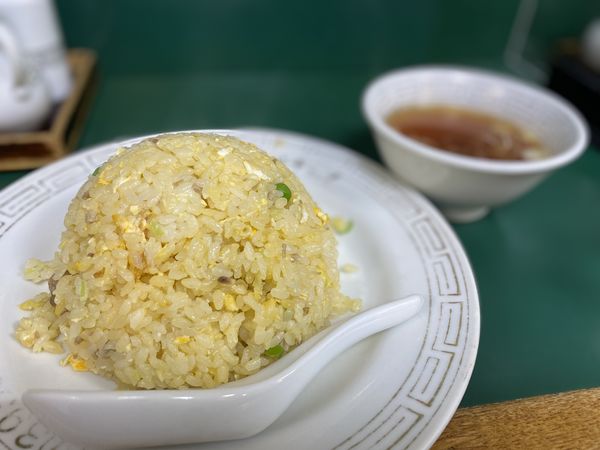 「玉子チャーハン大盛り 880円」@餃子の店 おけ以の写真