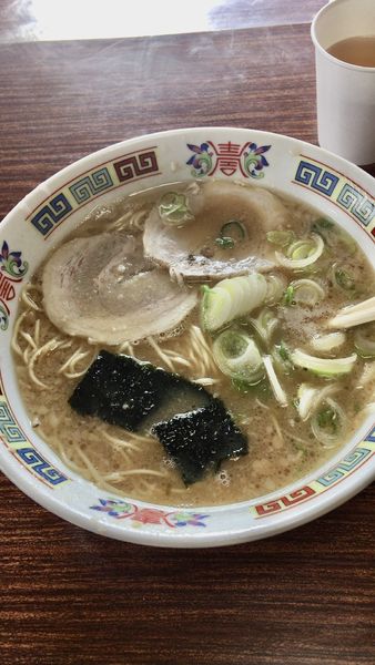 「ラーメン大盛　700円」@屋台久留米ラーメン とんぱ〜れの写真