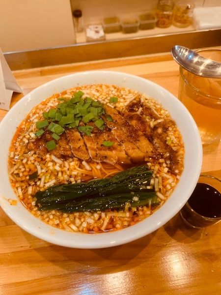 「排骨酸辣麺 1100円」@瀬佐味亭の写真