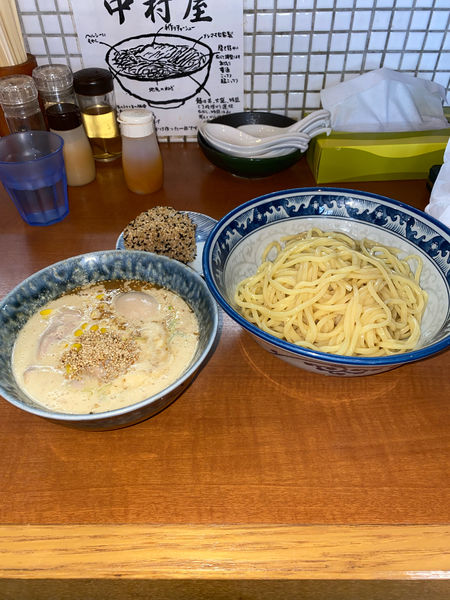 「ごまつけめん大盛り味玉(¥1,010円)サービスおにぎり」@中華そば 中村屋の写真
