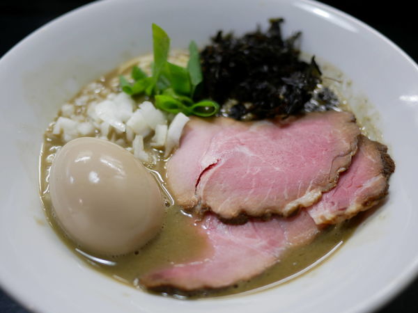 「濃厚そば、サービス味玉＋和え玉 醤油」@麺処 晴の写真