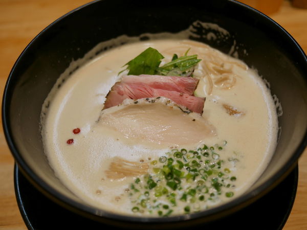 「伊勢海老らぁめん 麺硬め」@麺家 獅子丸の写真