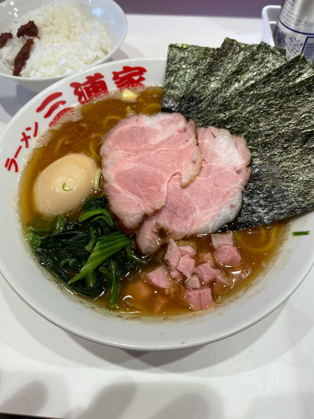 「特製らーめん中」@ラーメン 三浦家の写真