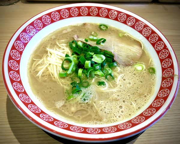 「熟成豚骨らーめん(700¥)」@らーめん 博多イチローの写真