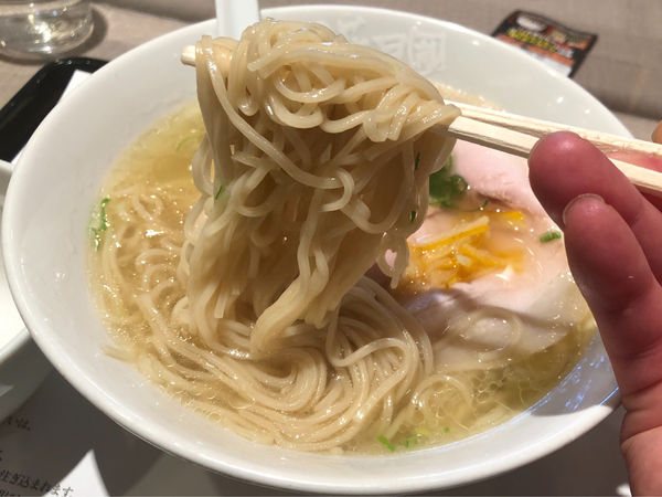 「しおチャーシュー麺 飯田商店」@らあめん花月嵐 荻窪西口店の写真