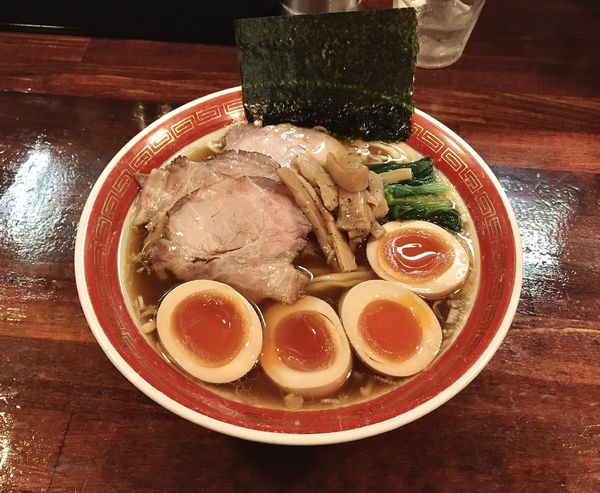 「特しょうゆ（平打）」@麺処 懐やの写真