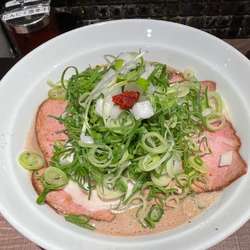 地鶏特濃らーめん