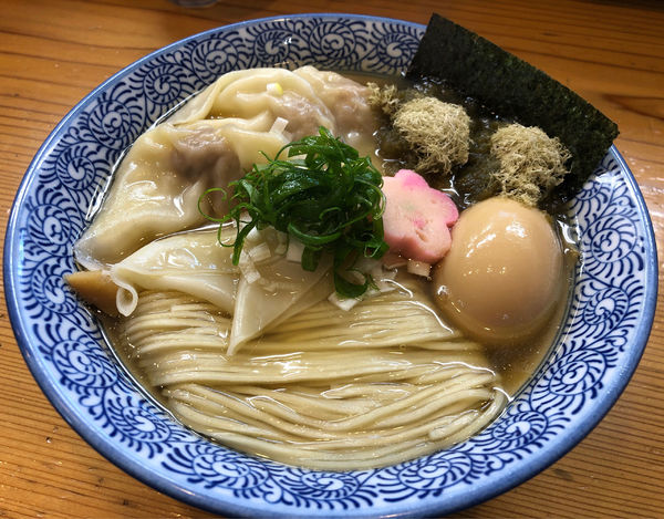 「特製ワンタン麺＋とろろ昆布ダブル」@麺処 いし川の写真