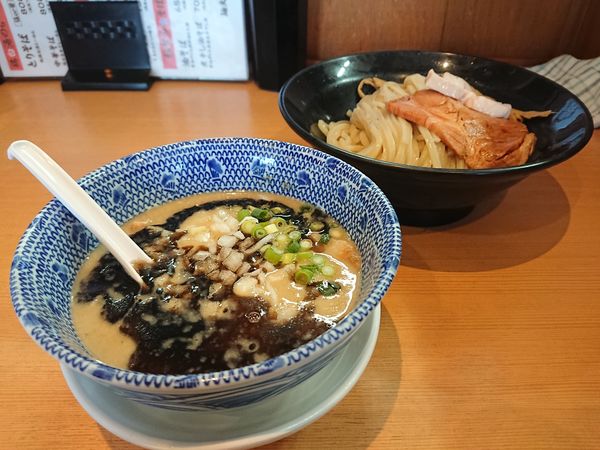 「鶏黒つけめん＋チャーシュー増し」@麺堂 稲葉の写真