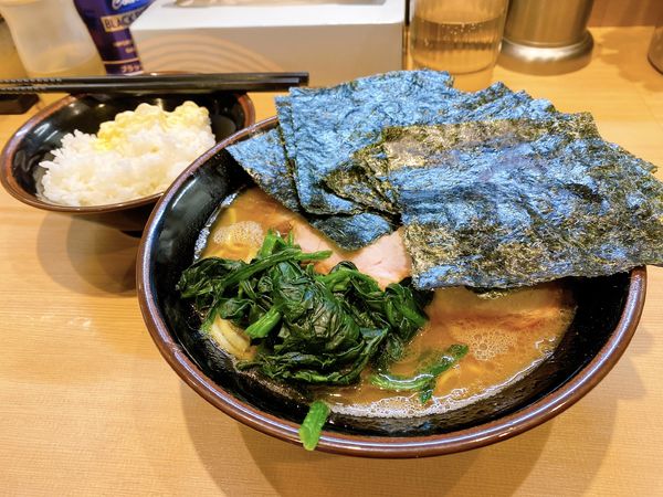 「ラーメン、高級のり、ライス」@輝道家直系 皇綱家の写真