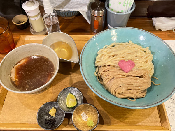 「R24大人のつけ麺 愛盛り(大)」@いかれたNOODLE Fishtonsの写真