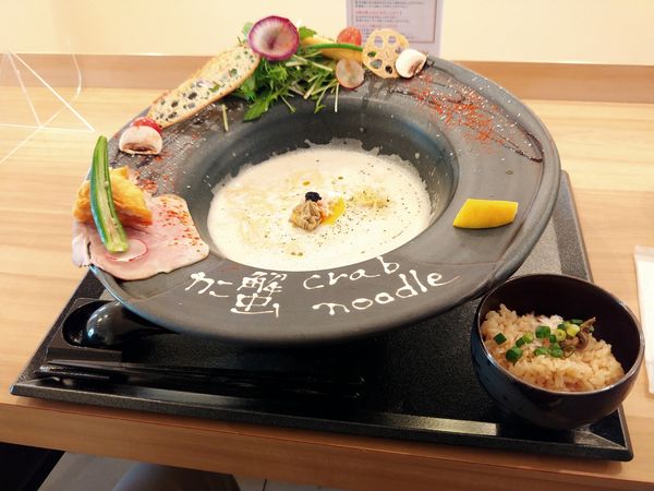 「プレミアム蟹noodle トリュフ仕立て カニ飯セット」@カニ蟹 crab noodle 三宮の写真