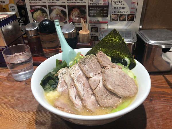 「キャベツチャーシューメン」@さつまっこ 田園調布店の写真