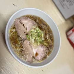 正油ラーメン中間800円