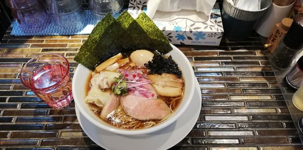 「中華そば特製トッピング1100円」@noodles kitchen GUNNERS 新丸子店の写真