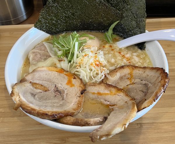 「金曜限定・濃厚鶏白湯1300円」@らぁめん 麺彩家の写真