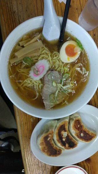 「ラーメンと餃子３個」@らーめん太陽 江古田店の写真