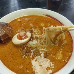 坦々麺 大盛 辛め