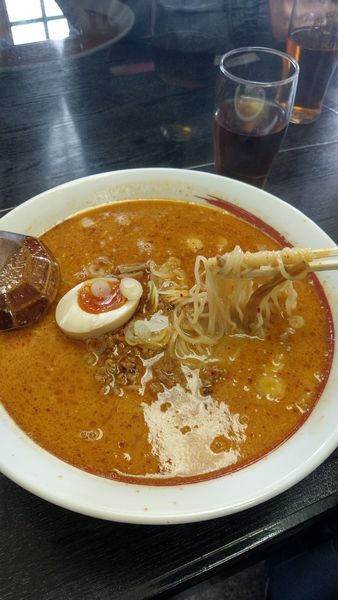 「坦々麺 大盛 辛め」@麺屋 紅葉の写真