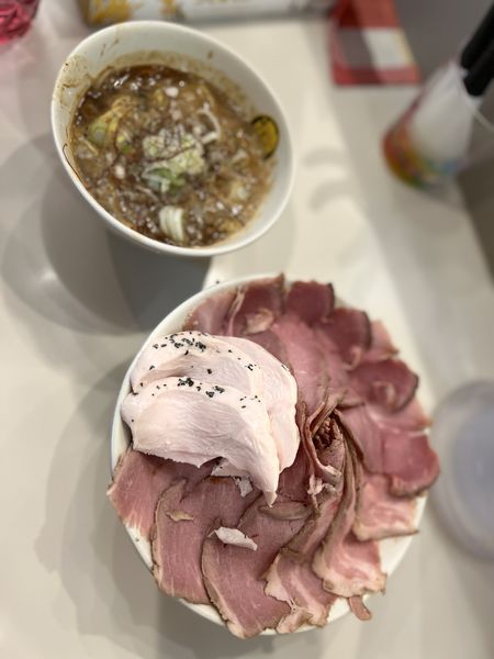 「肉の日　超肉味噌濃菜つけ麺(中盛)1280円」@濃菜麺 井の庄 荻窪店の写真