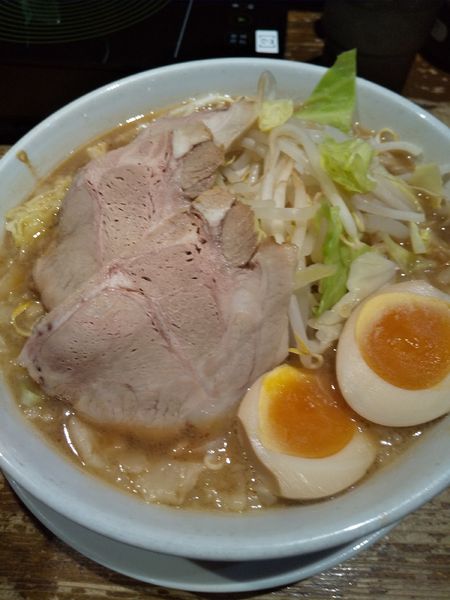 「モゾ二郎（味玉付き）」@つけ麺・ラーメン フジヤマ55 mozo店の写真