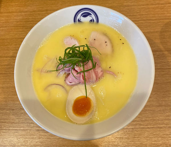 「鶏白湯らーめん」@らーめん 一葉の写真