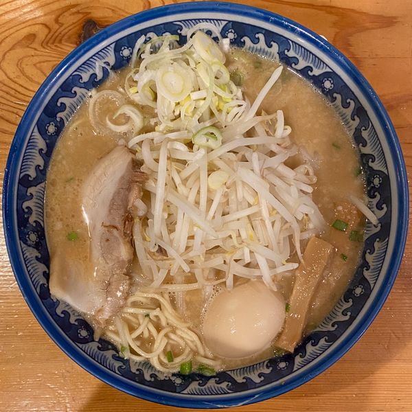 「熟成とんこつ味噌らーめん大盛 ¥960円（味玉サービスCP）」@龍神麺の写真