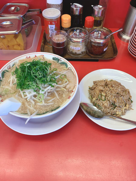 「こく旨ラーメン」@魁力屋 白井店の写真