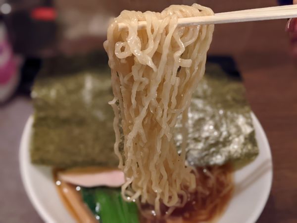 「ゆず醤油ラーメン味玉」@麬にかけろ 中崎壱丁 中崎商店會1-6-18号ラーメンの写真