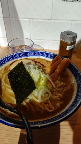 「濃厚らーめん」@狼煙 浦和店の写真