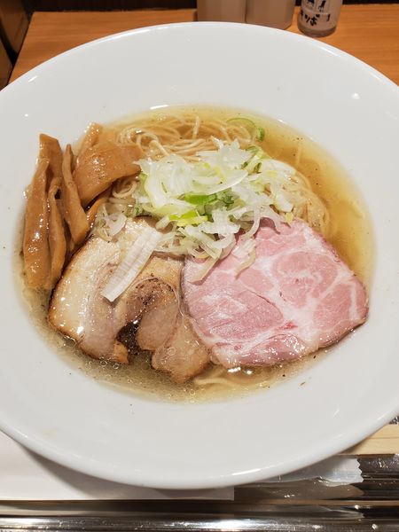 「鰹塩ラーメン(中)」@中華そば 瀧壺の写真