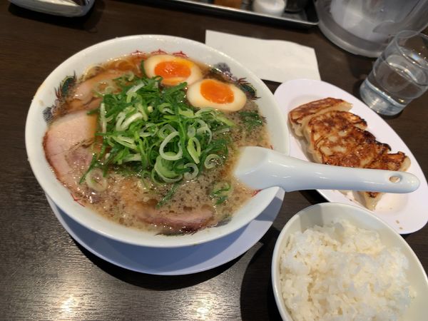 「味玉ラーメン」@来来亭 鴻巣店の写真