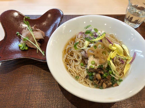 「松茸と水(窯焼き肉盛り)」@論露に不二の写真