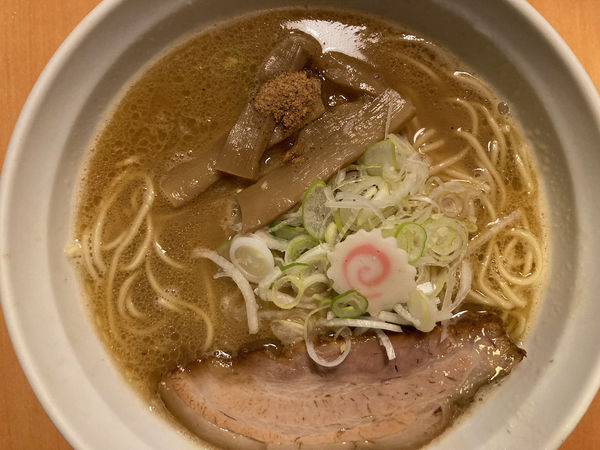 「鶏白湯らぁめん醤油 830円」@麺や しみずの写真