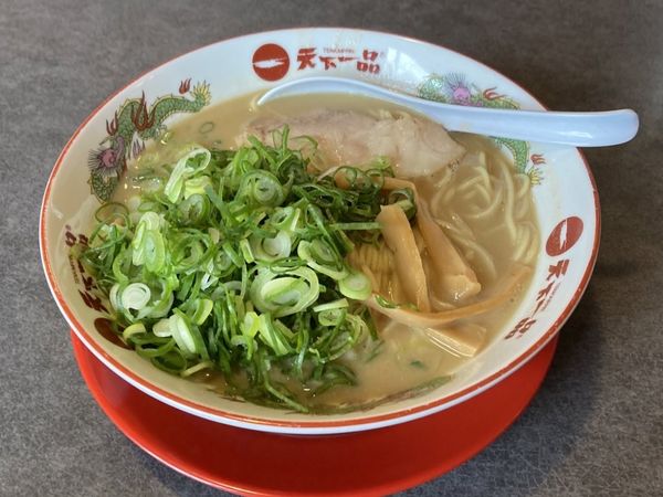 「こってりラーメン　ネギ増し」@天下一品 多摩ニュータウン店の写真