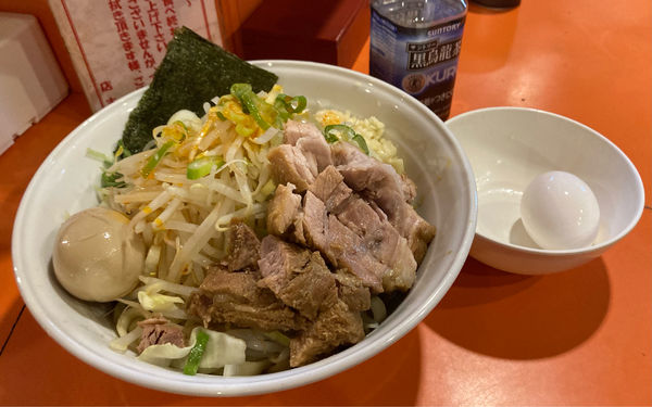 「油そばごまだれ(ヤサイニンニクネギラー油)＋のり＋味玉＋チーズ」@ちばからの写真