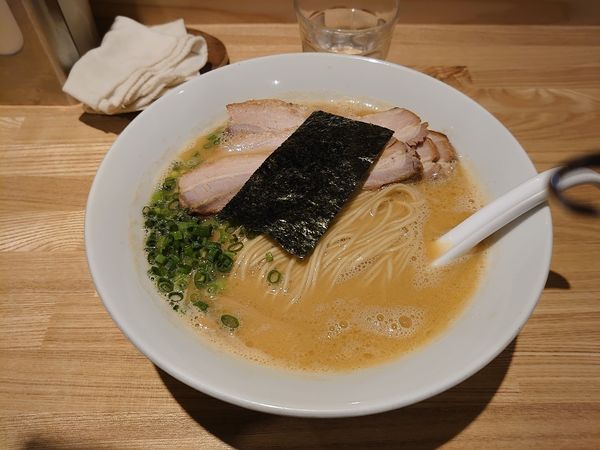 「鳥白湯+チャーシュートッピング」@ラーメン ABE'sの写真
