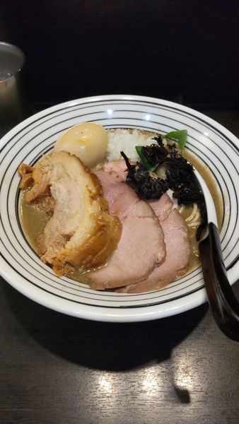 「特製濃厚煮干し」@陽はまたのぼるの写真