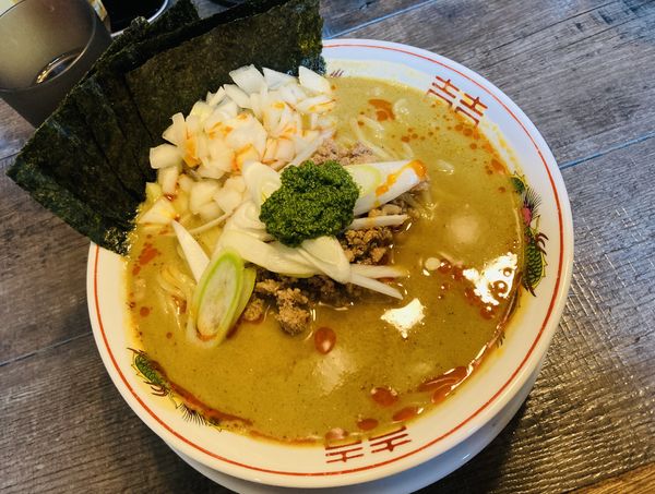 「【限定】濃厚牡蠣味噌ラーメン 並 ＋玉ネギ＋海苔」@ラーメン カラテキッドの写真