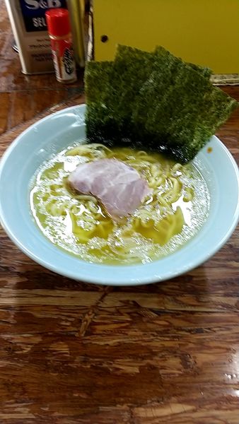 「ラーメン並　かため　おおめ」@まこと家の写真