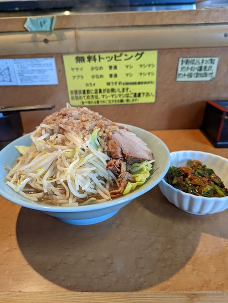 「大ラーメン　ニラキムチ」@立川マシマシ ロイヤルスープの写真