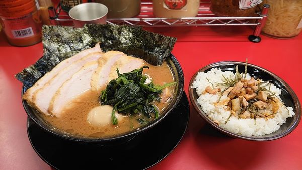 「チャーシューメン、他」@柏 王道家の写真