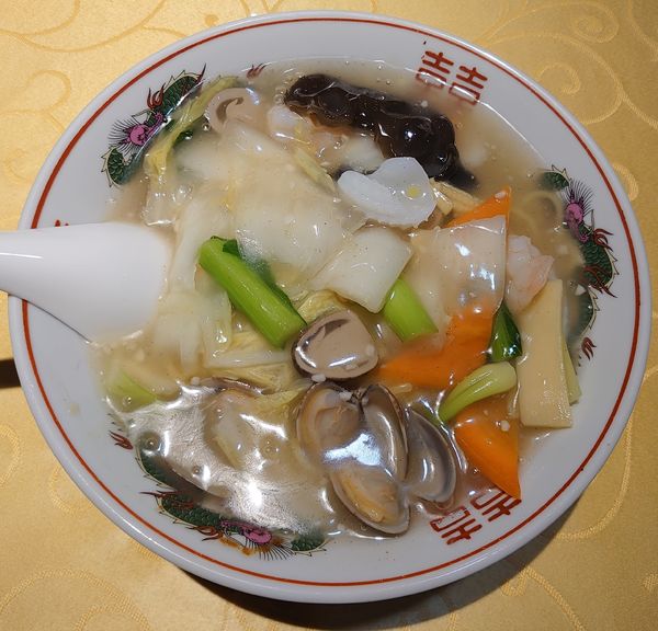 「海鮮ラーメン(780円)」@中華居酒屋 馨香園の写真