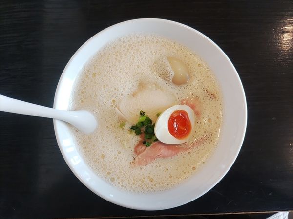 「泡とろラーメン+味玉」@泡とろ齋藤の写真