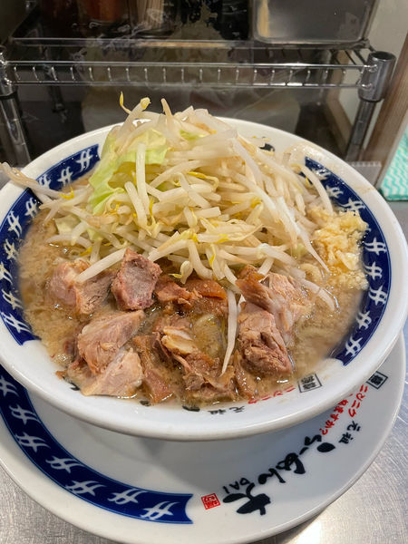 「ラーメン 脂増 野菜多 味濃 @750」@オリジナル極太麺 らーめん天の写真