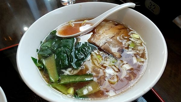 「醬油ラーメン（半チャーハンランチセット）８８０円」@中華ゴロゴロ屋の写真